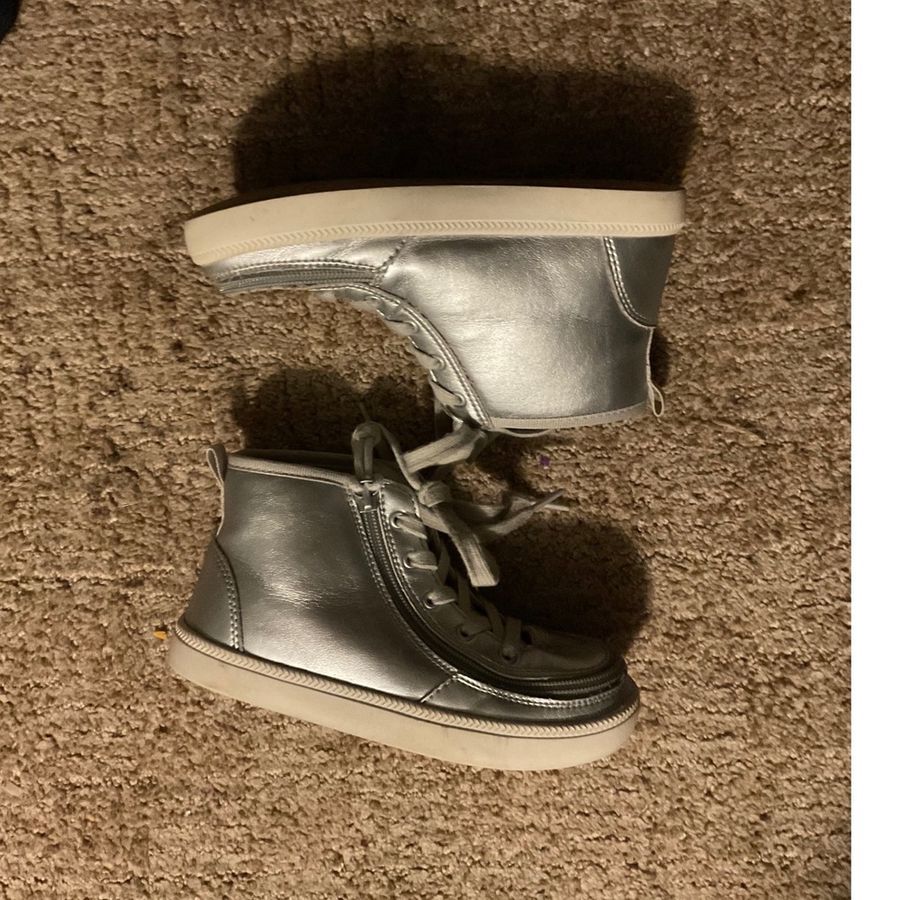 Billy Footwear Kids High Top Sneakers Metallic Silver Adaptive Shoes‎ Size 13